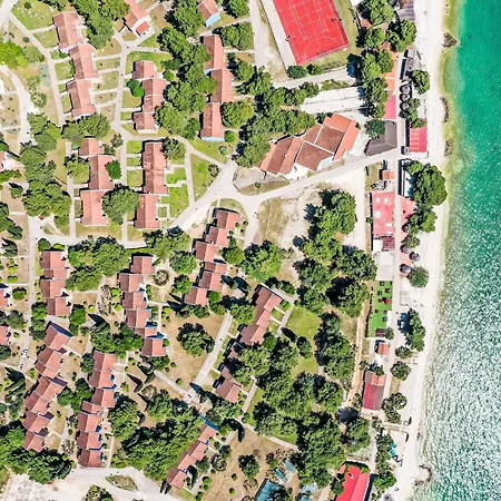 아파트 Medena-3 By Interhome 트로기르