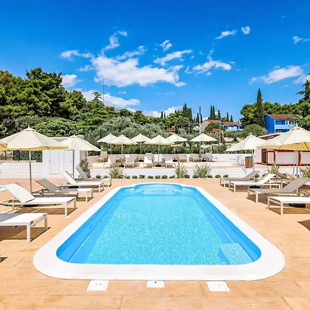 Medena-3 By Interhome شقة تروغير