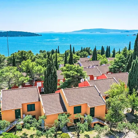 Medena-3 By Interhome Apartamento Trogir